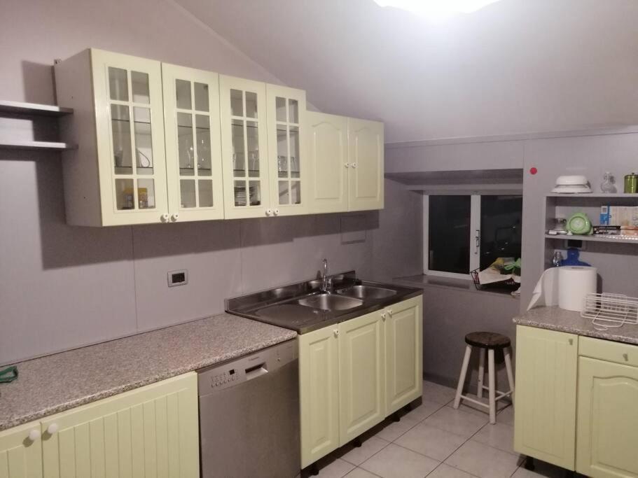 Spacious Attic Apartment Kandler Триест Экстерьер фото