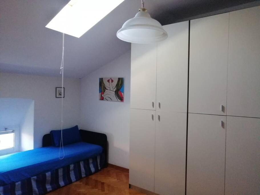 Spacious Attic Apartment Kandler Триест Экстерьер фото